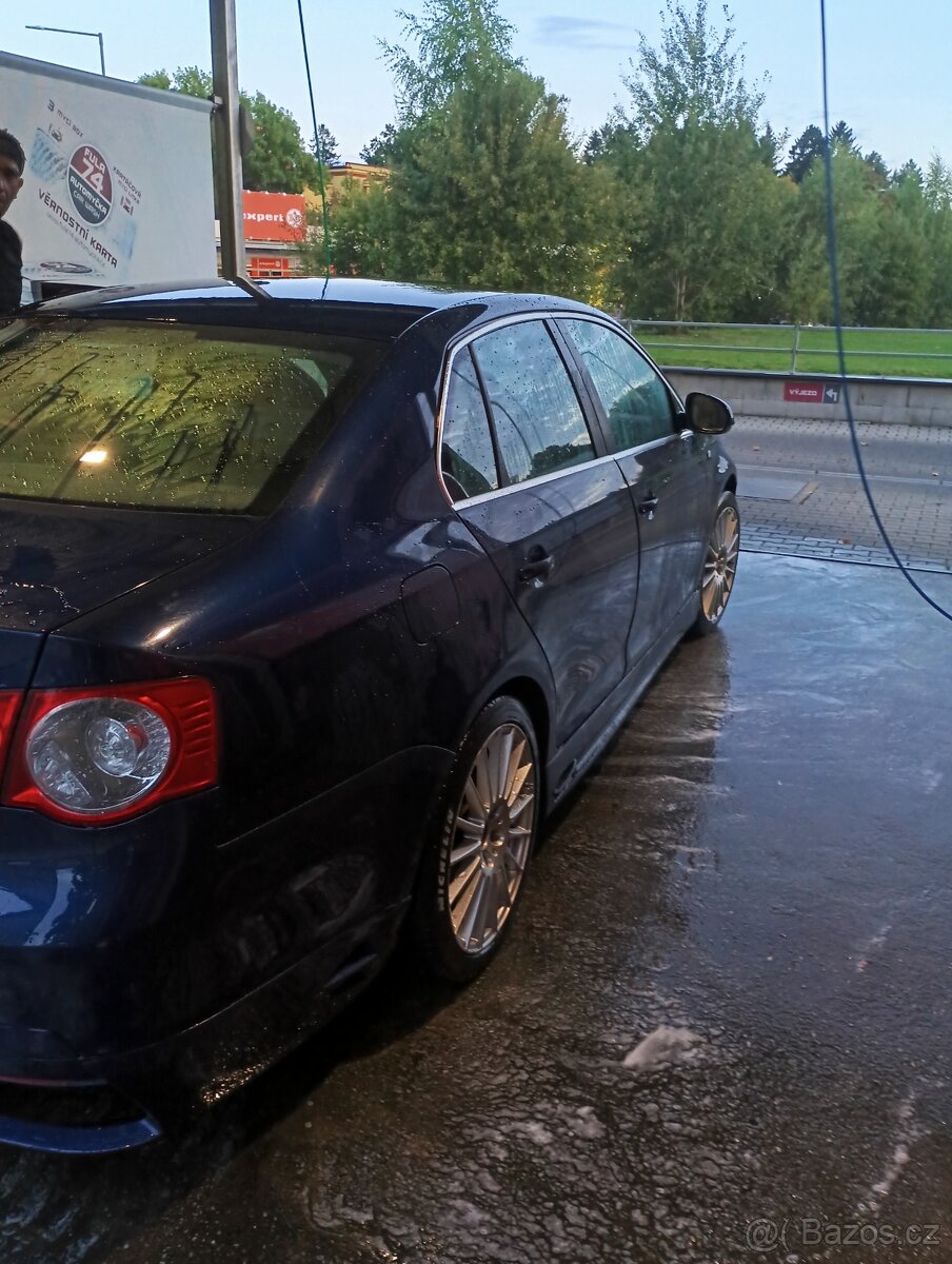 VW Jetta 1.9tdi 77kw na SMS nereagují - 12