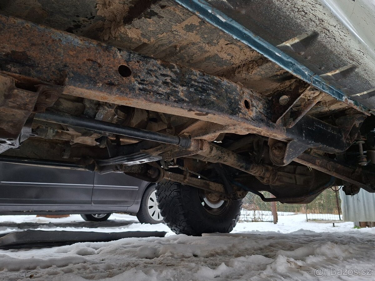 Mitsubishi Pajero wagon 2.8 - 12