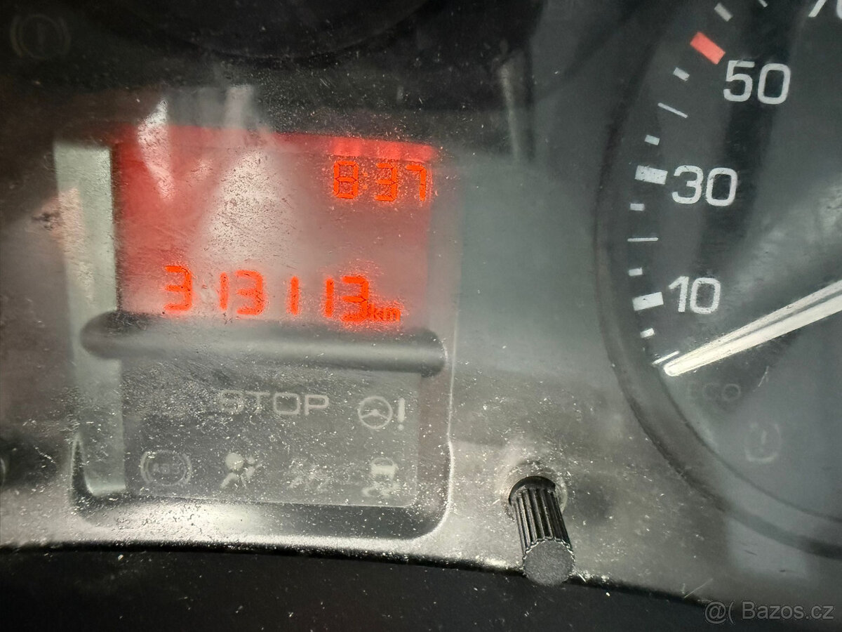 Prodám Citroën Berlingo 1.6 HDi z roku 2018, - 12