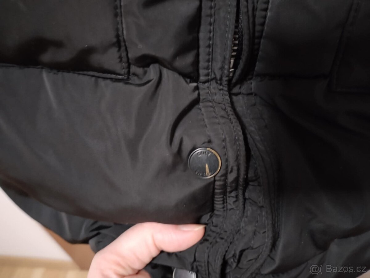 Dámská zimní černá bunda kabát s kožešinou Only NewRoona S - 12