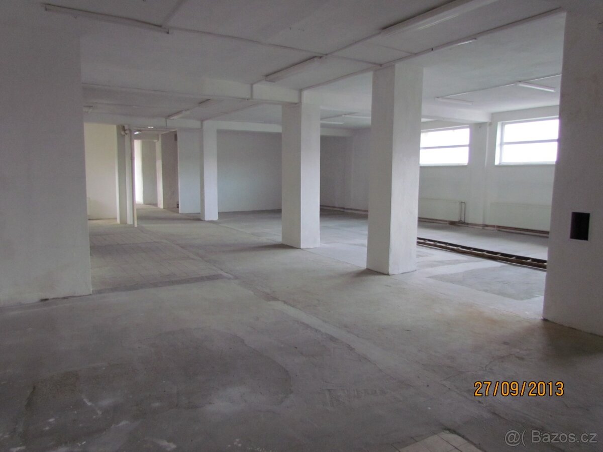 Menší areál na predaj - 12