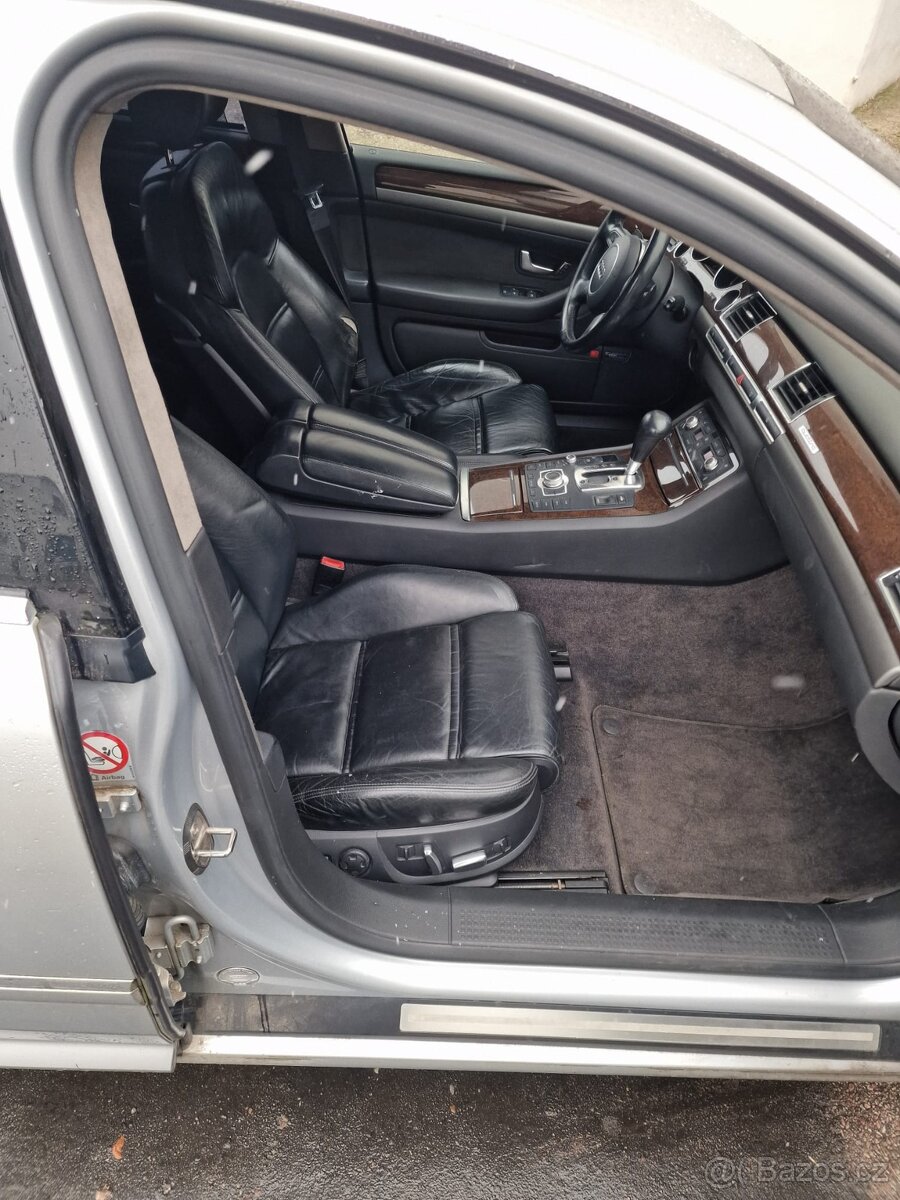 Audi a8 4.2i max vybava - 12