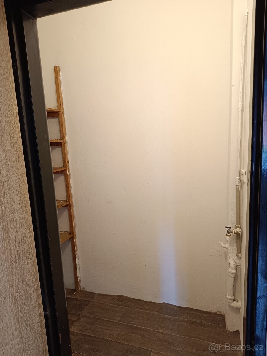 Prodej bytu 2+1 dobrá poloha co funguje - 12