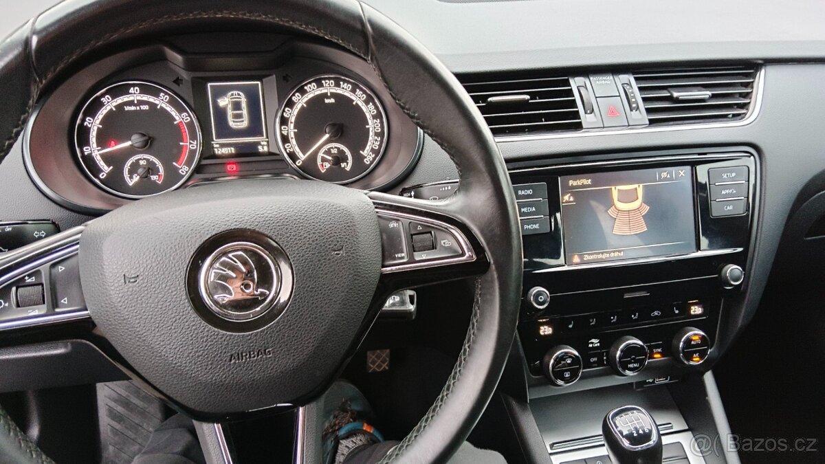 Škoda Octavia 1.5 I 110 KW - 12