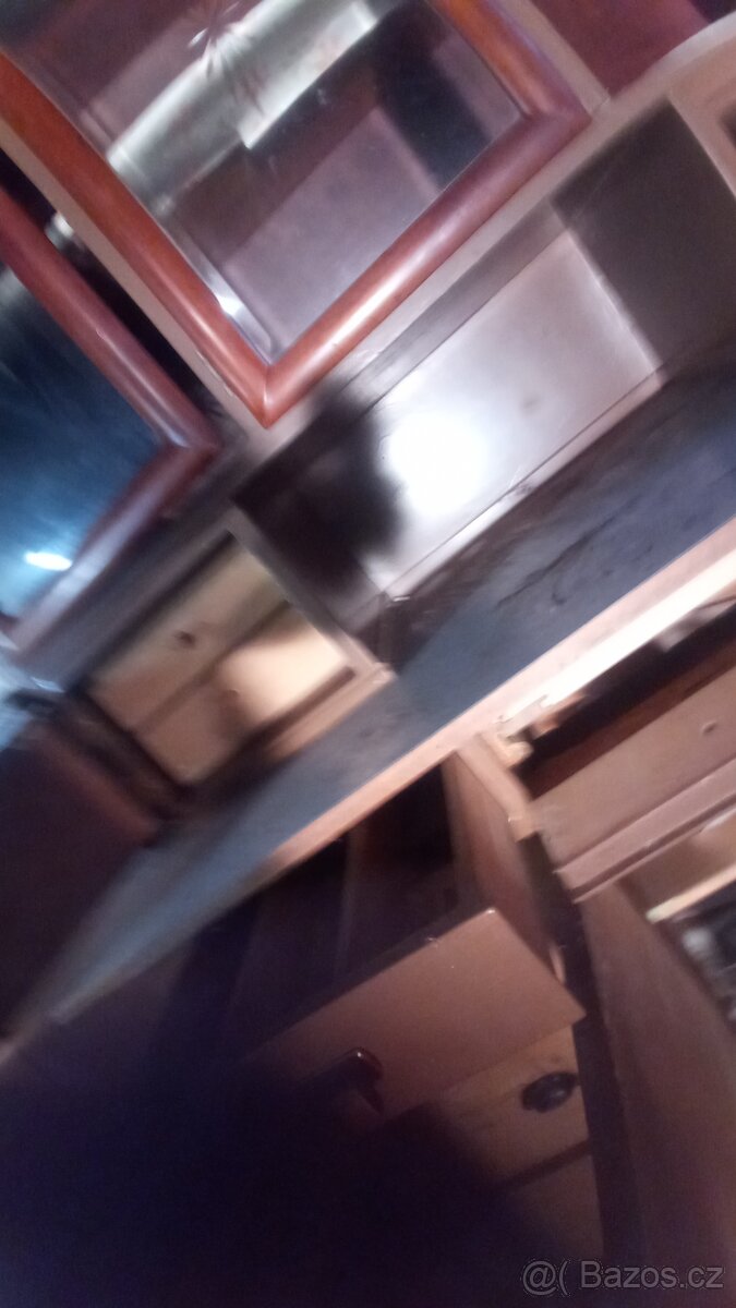 Kredenc cca 40. Leta - 12