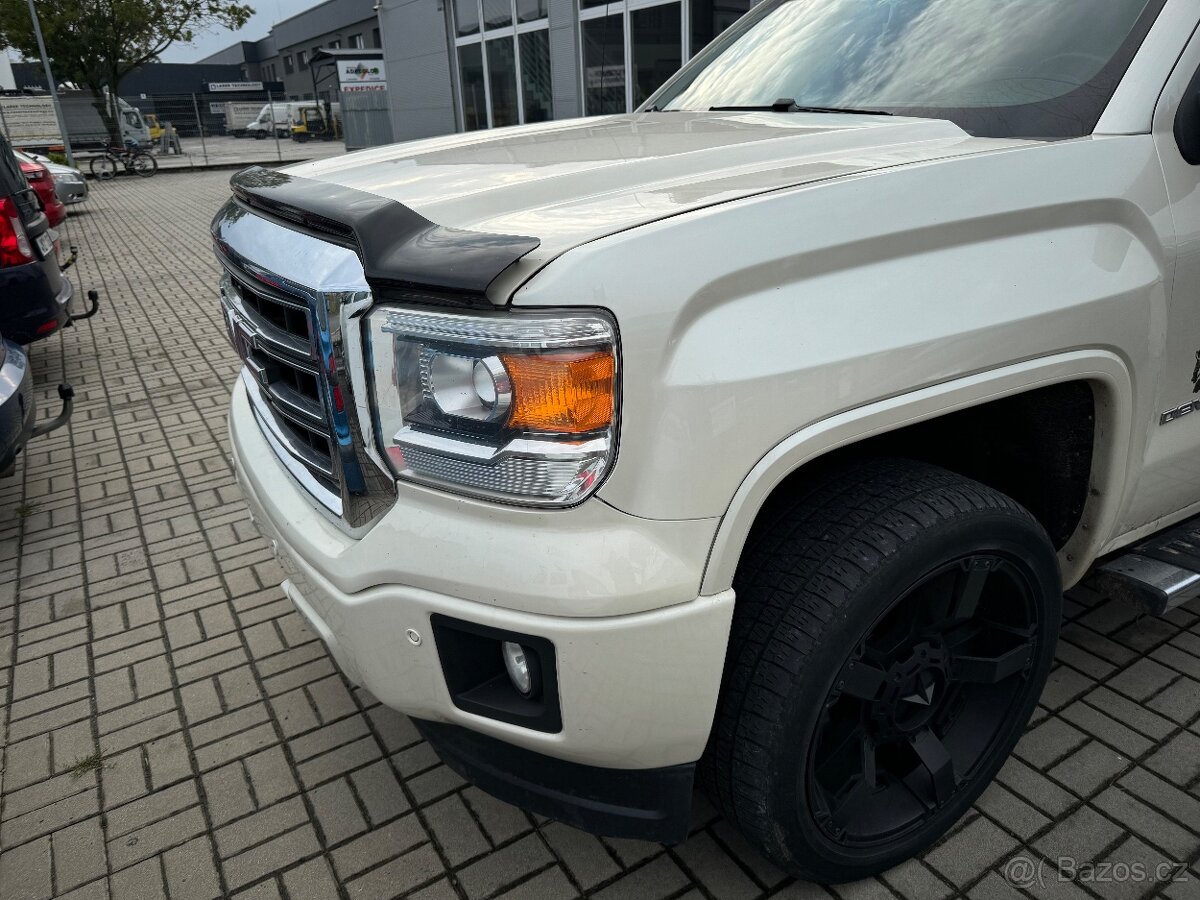 GMC SIERRA DENALI - 12
