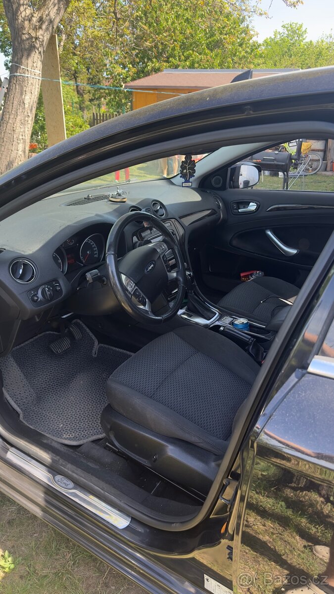 Prodám auto Ford Mondeo mk4 - 12