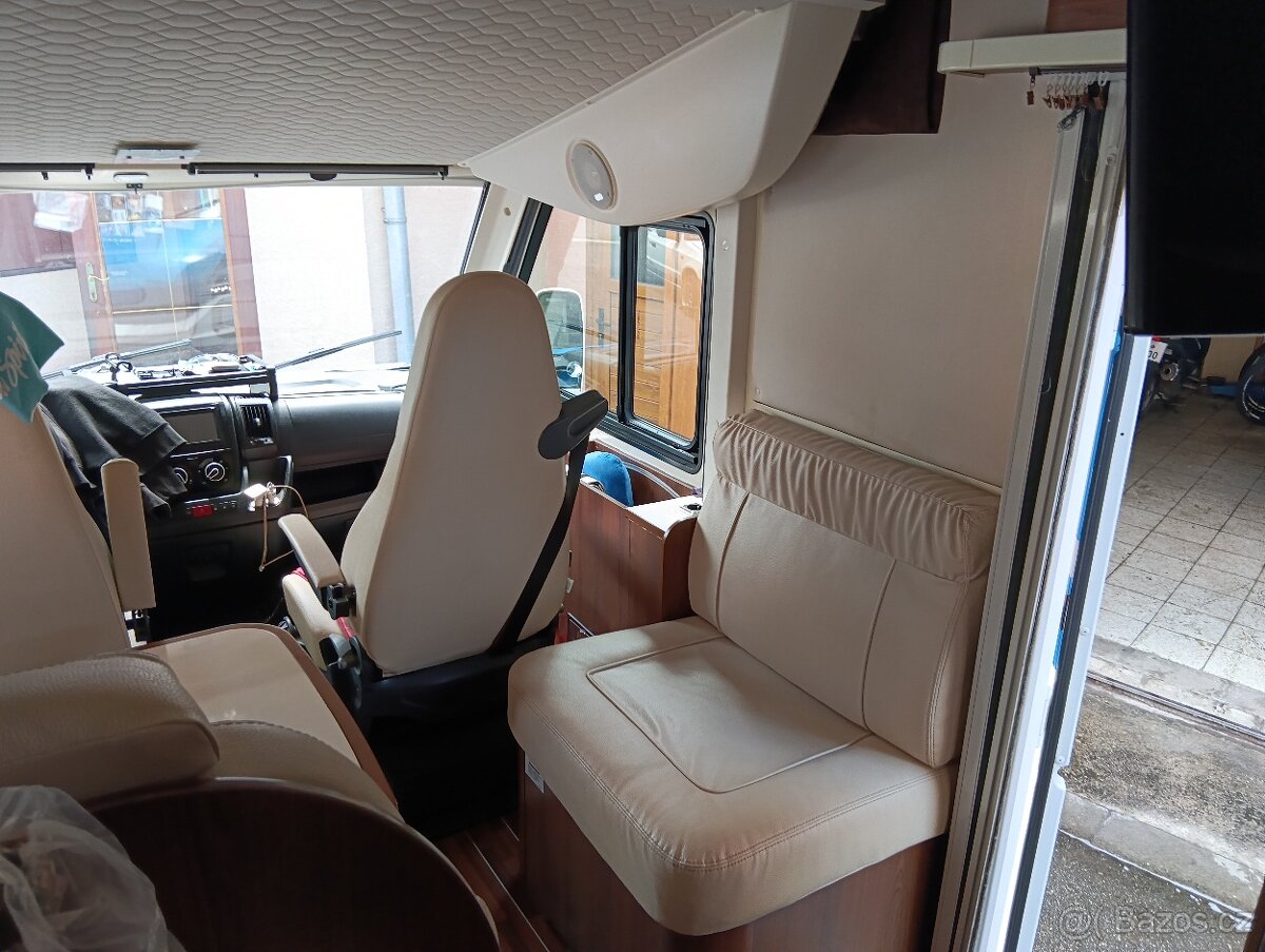 Prodám obytny automobil Fiat - 12