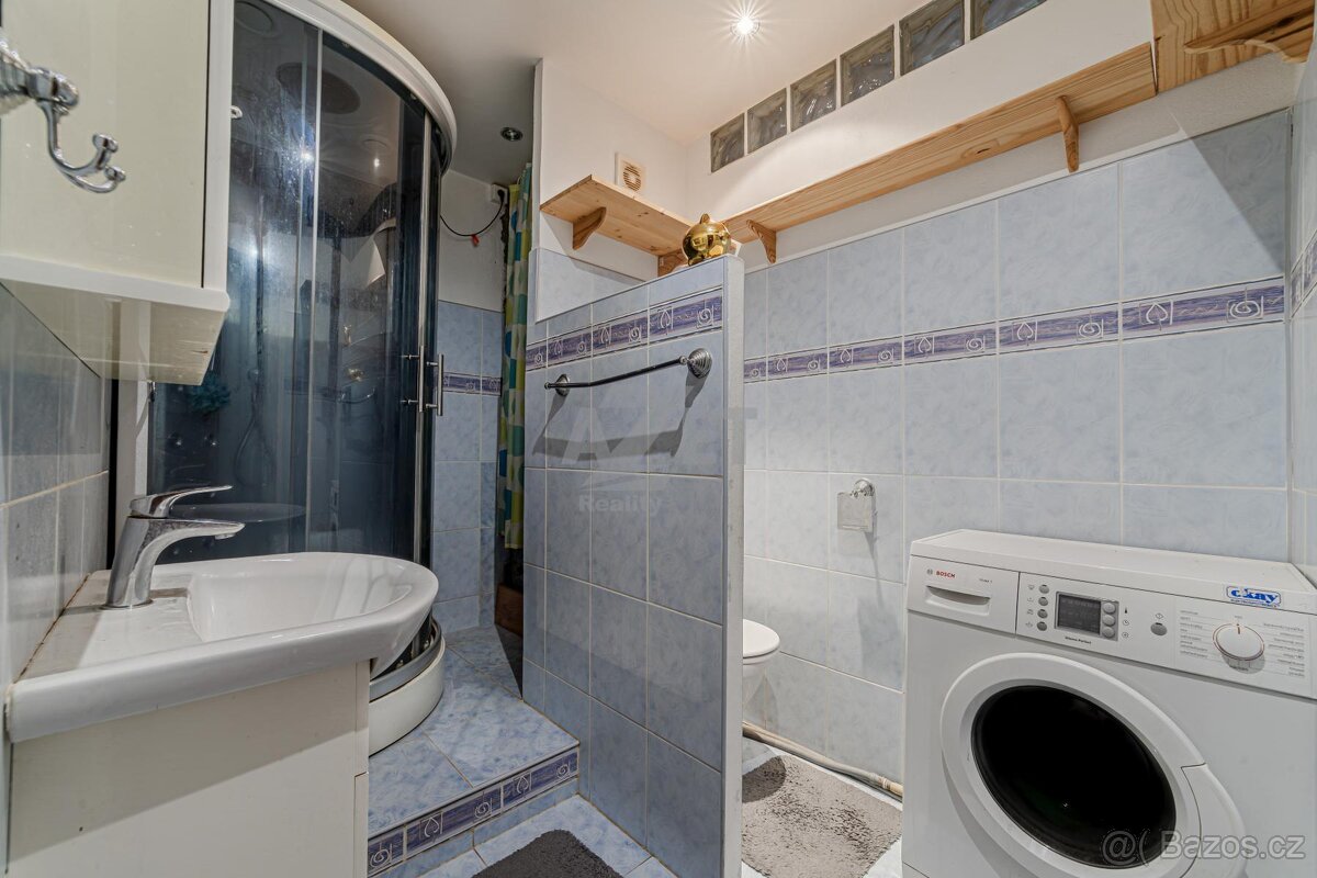 Prodej bytu 3+1, 76 m2, Karviná - ul. Divišova - 12