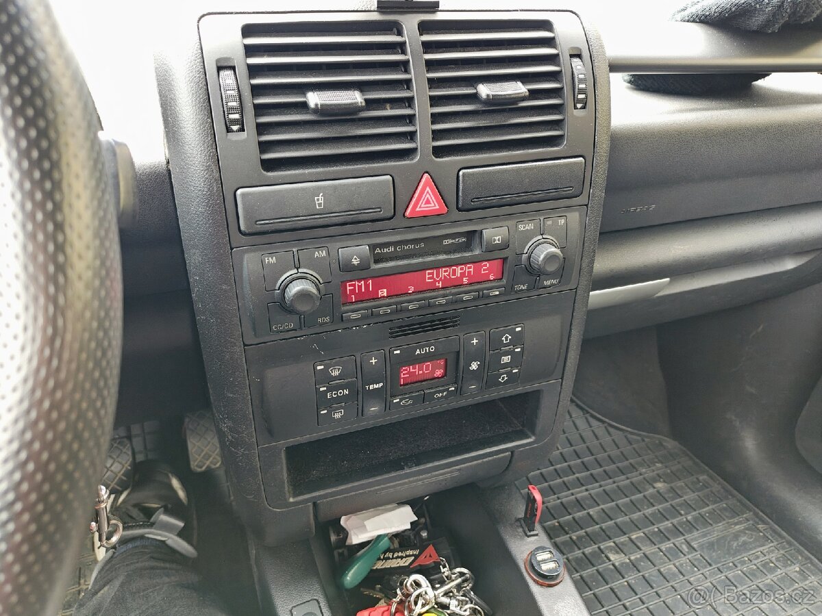 Audi A2 1.4i - 2002 - 12