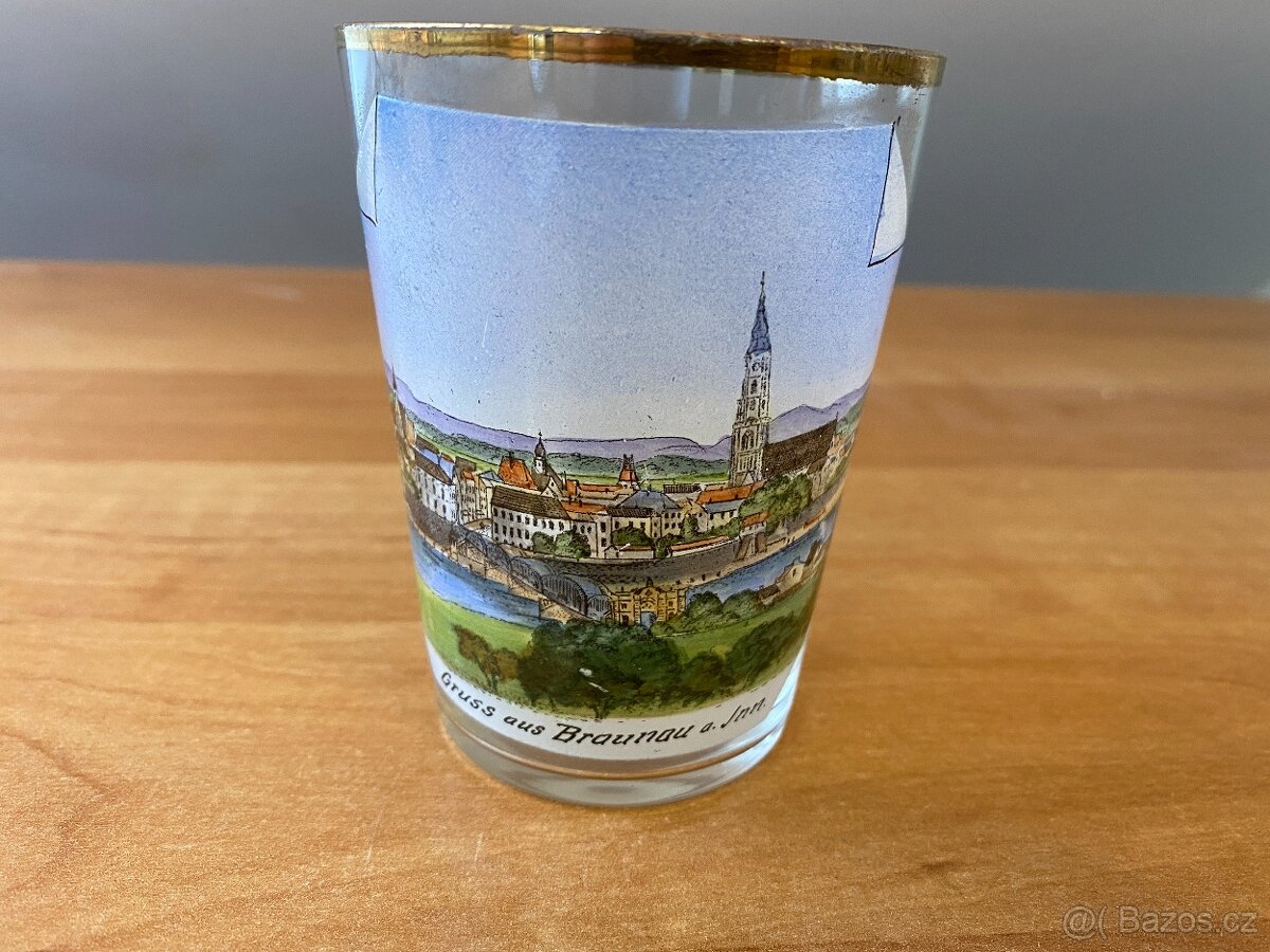 Sběratel nabízí staré sklenice s obrázky měst - 12