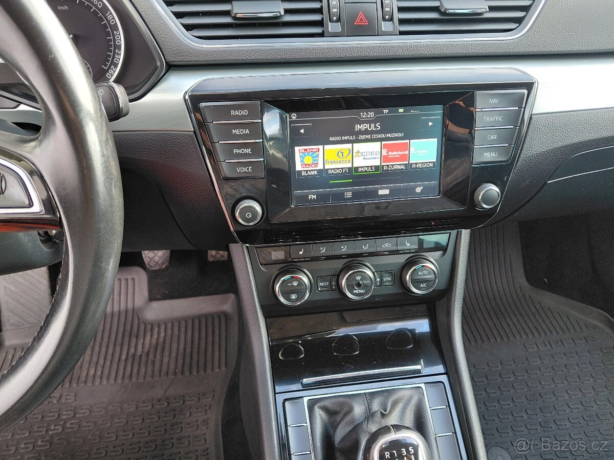 SUPERB III 2.0TDi, r.17 210000km, po rozvodech, NAVI, MANUÁL - 12