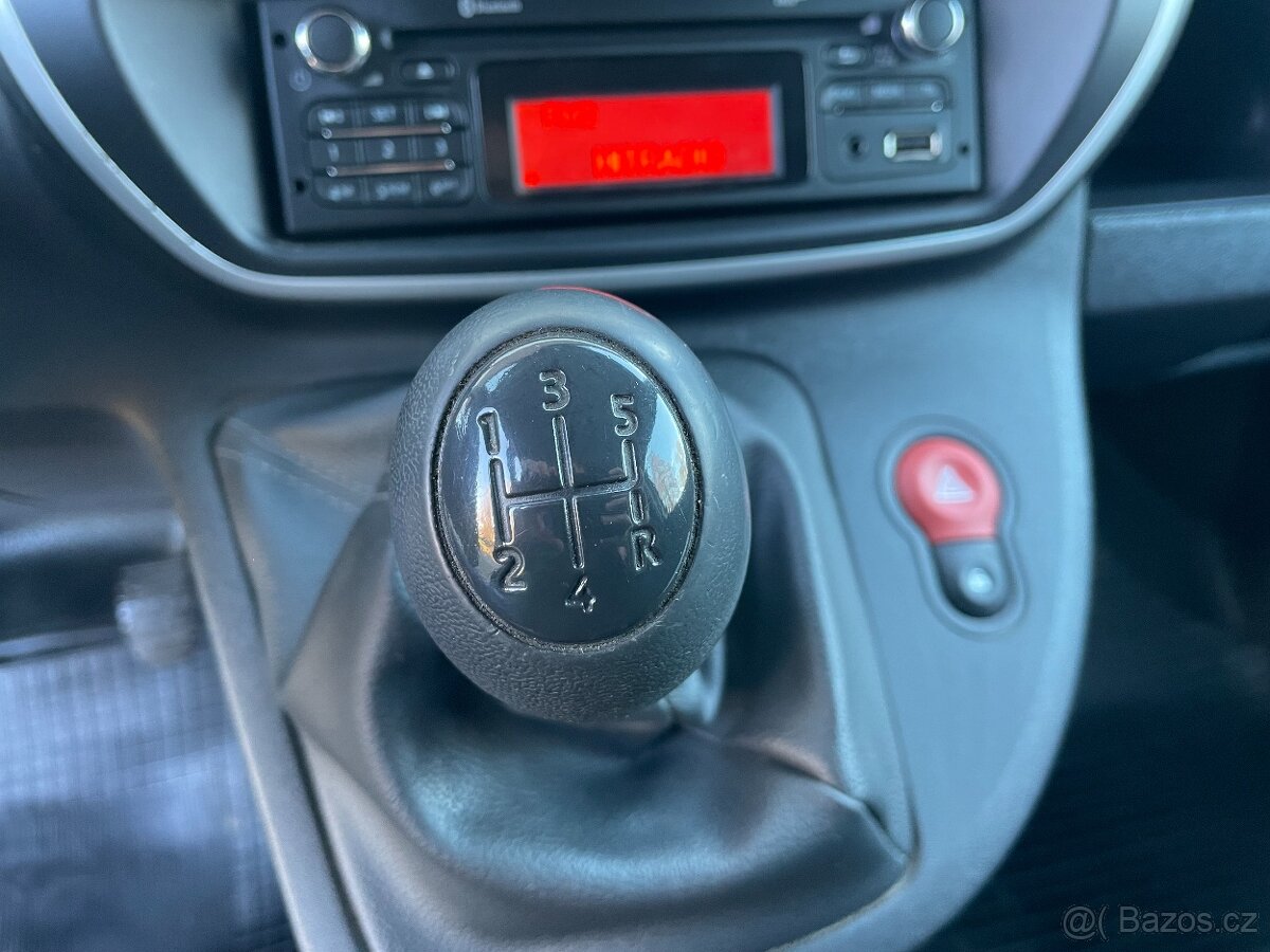 Renault Kangoo 1.5 dCi DPH Posuvná střecha - 12