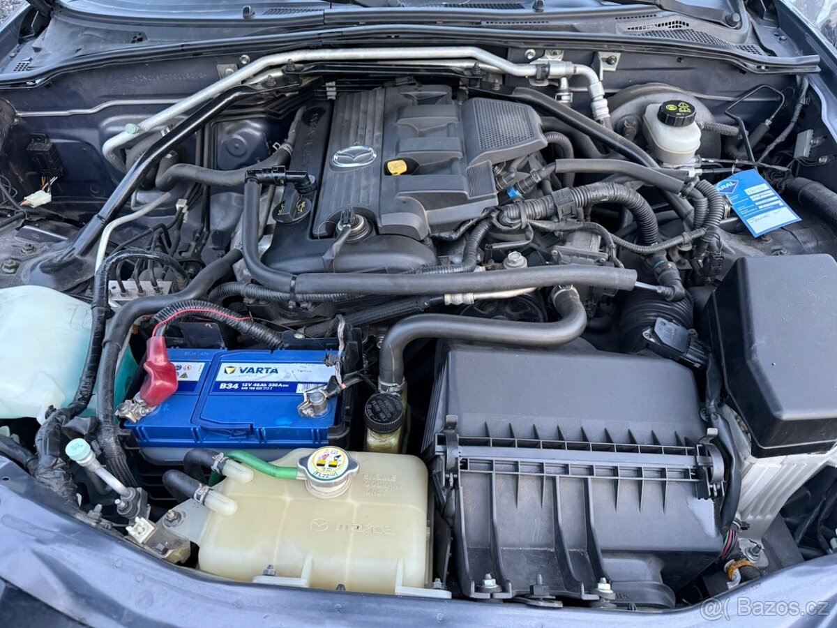 Mazda MX5 - NC - 2006 - 118kw najeto 48tis km - bouraná - 12