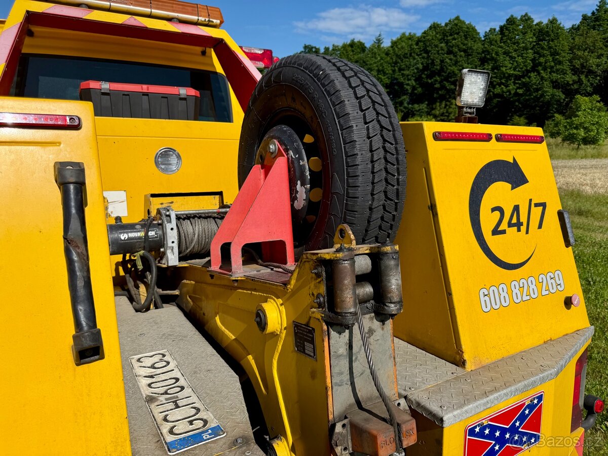 Odtahový speciál Iveco Daily - 12