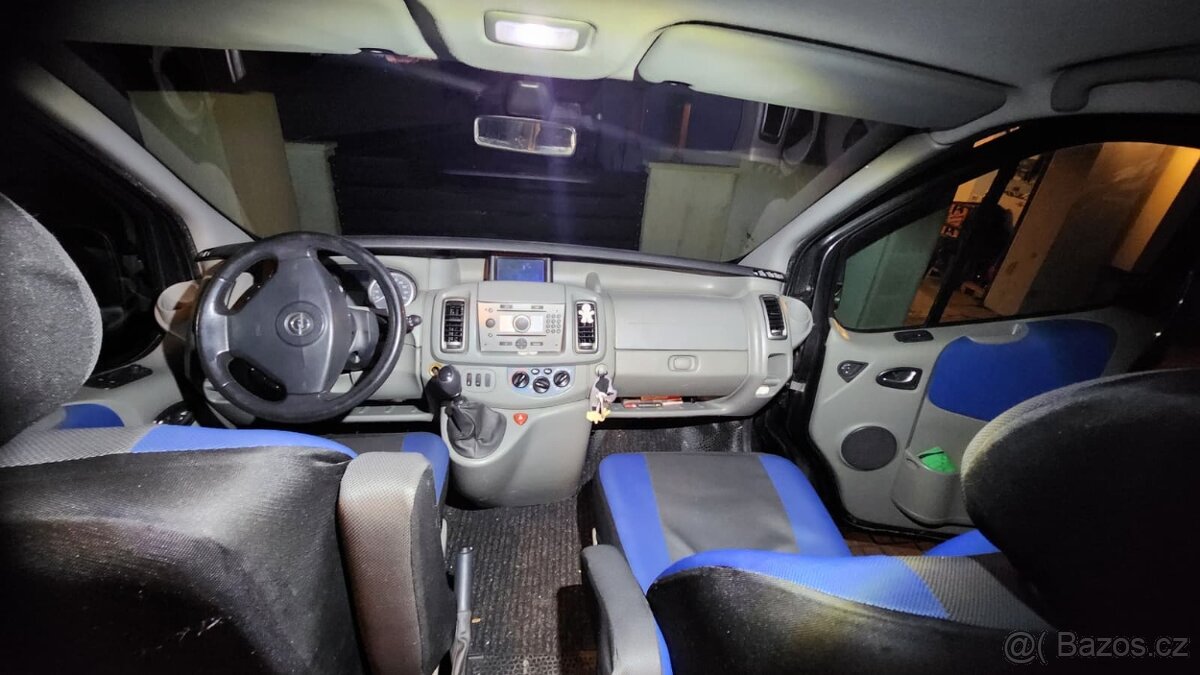 Prodám Opel Vivaro 2.5 CDTi Westfalia - 12