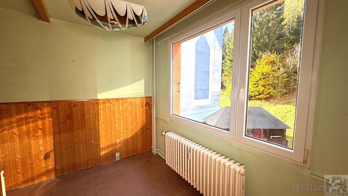 Byt 1+1, balkon, 40,8 m2, OV, původní stav Jiřetín pod Bukov - 12