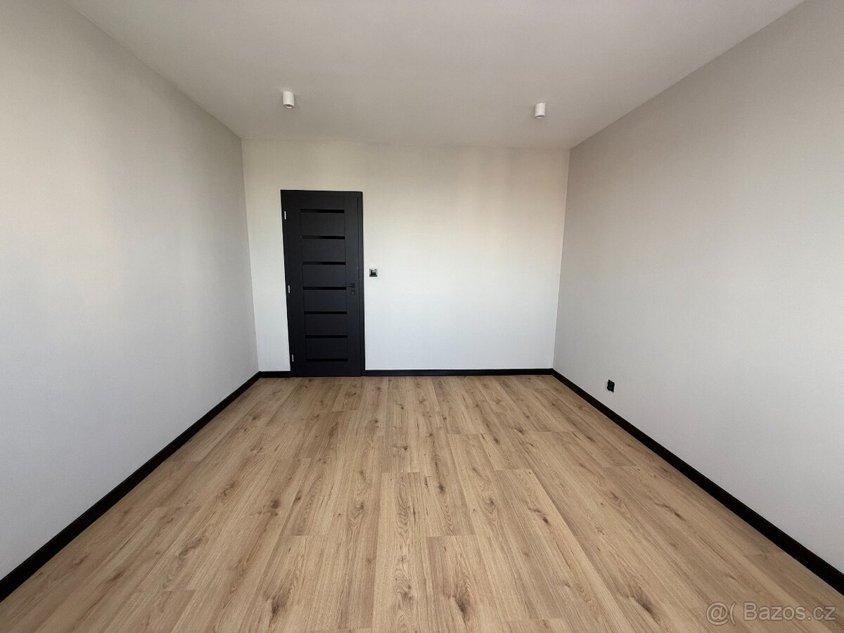 Prodej bytu 4+1 v Tachově - 12