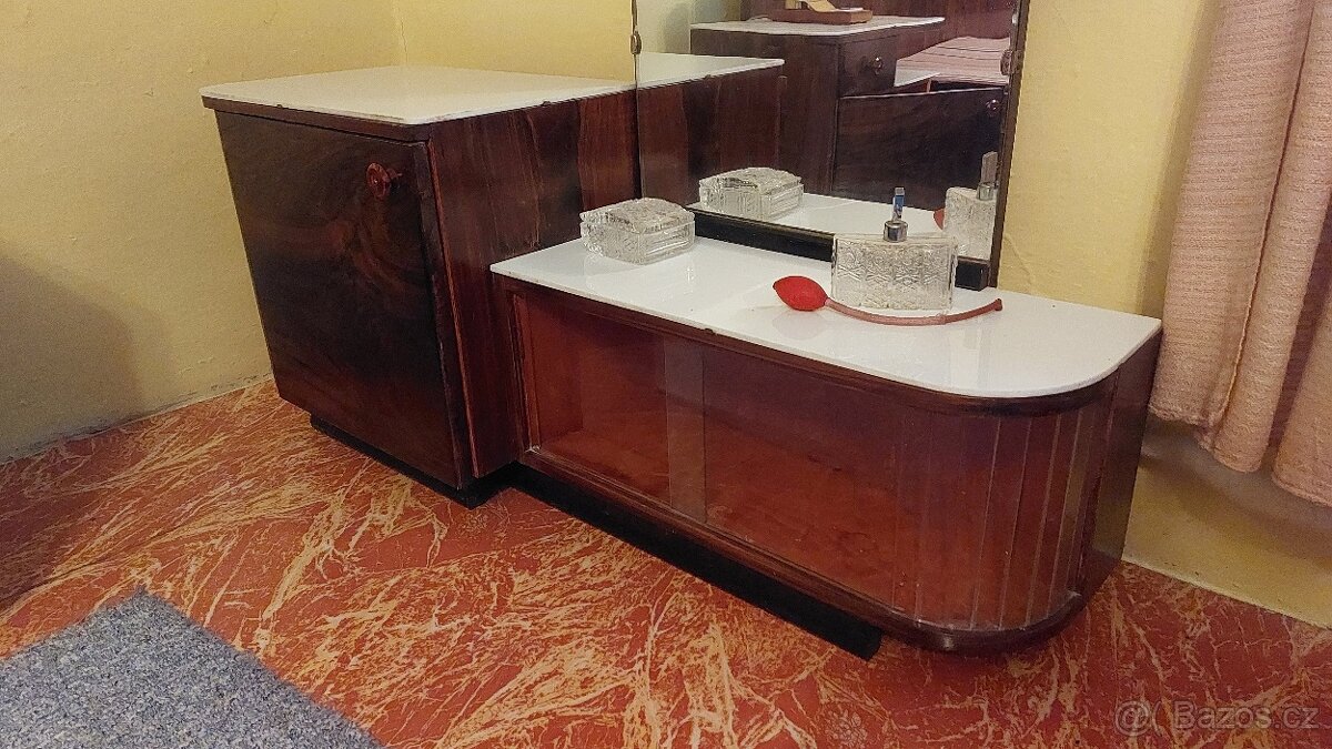 Stará retro ložnice - 12