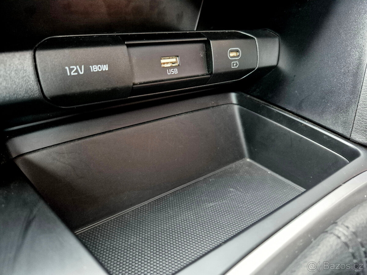 Kia Ceed kombi 1,5 TGDi 118kw, tažné, MY2023, CZ - 12