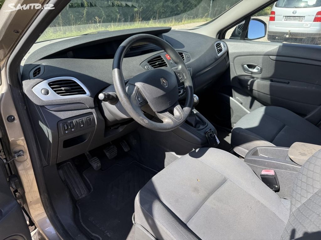 Renault Grand Scenic 1.5Dci //1.majitel//Serviska - 12