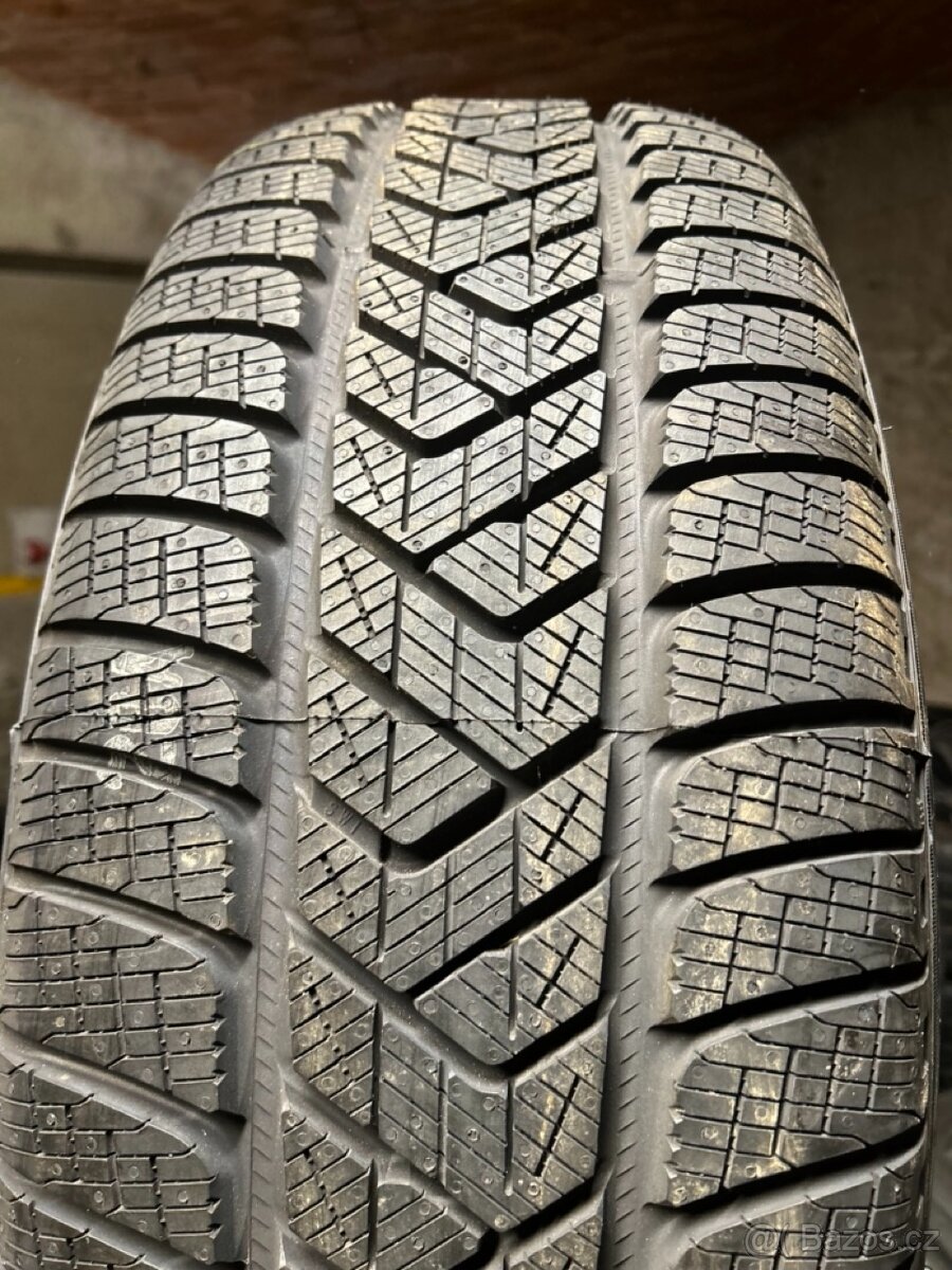 Alu kola + Pneu Jaguar E-Pace X540 18" 255/60 - 12