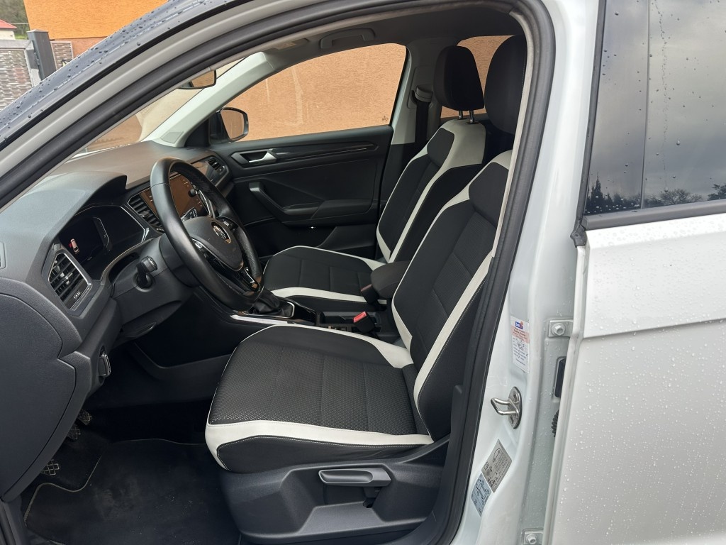 VW T-ROC 1.6TDi 85kW Navigace - 12