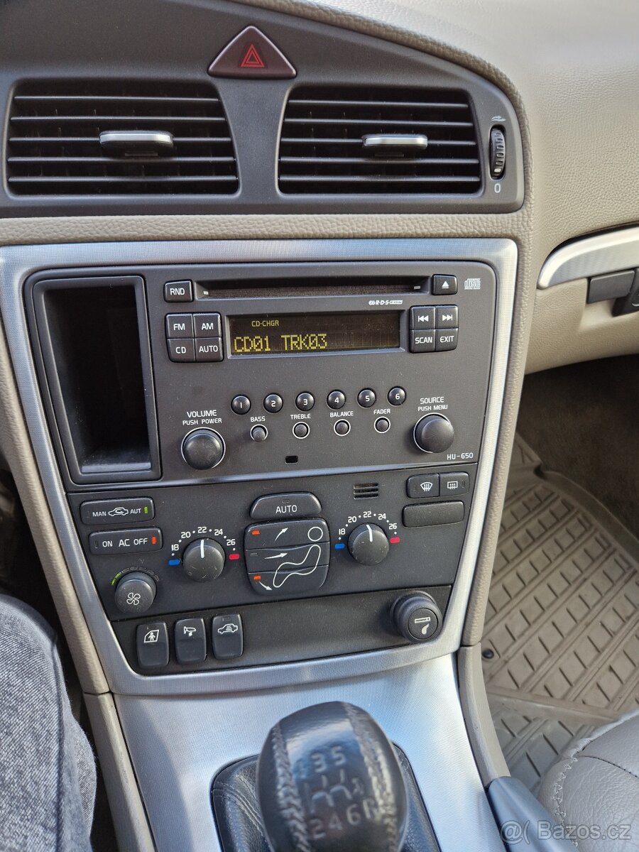 Volvo xc70 2.4D5 136kw - 12