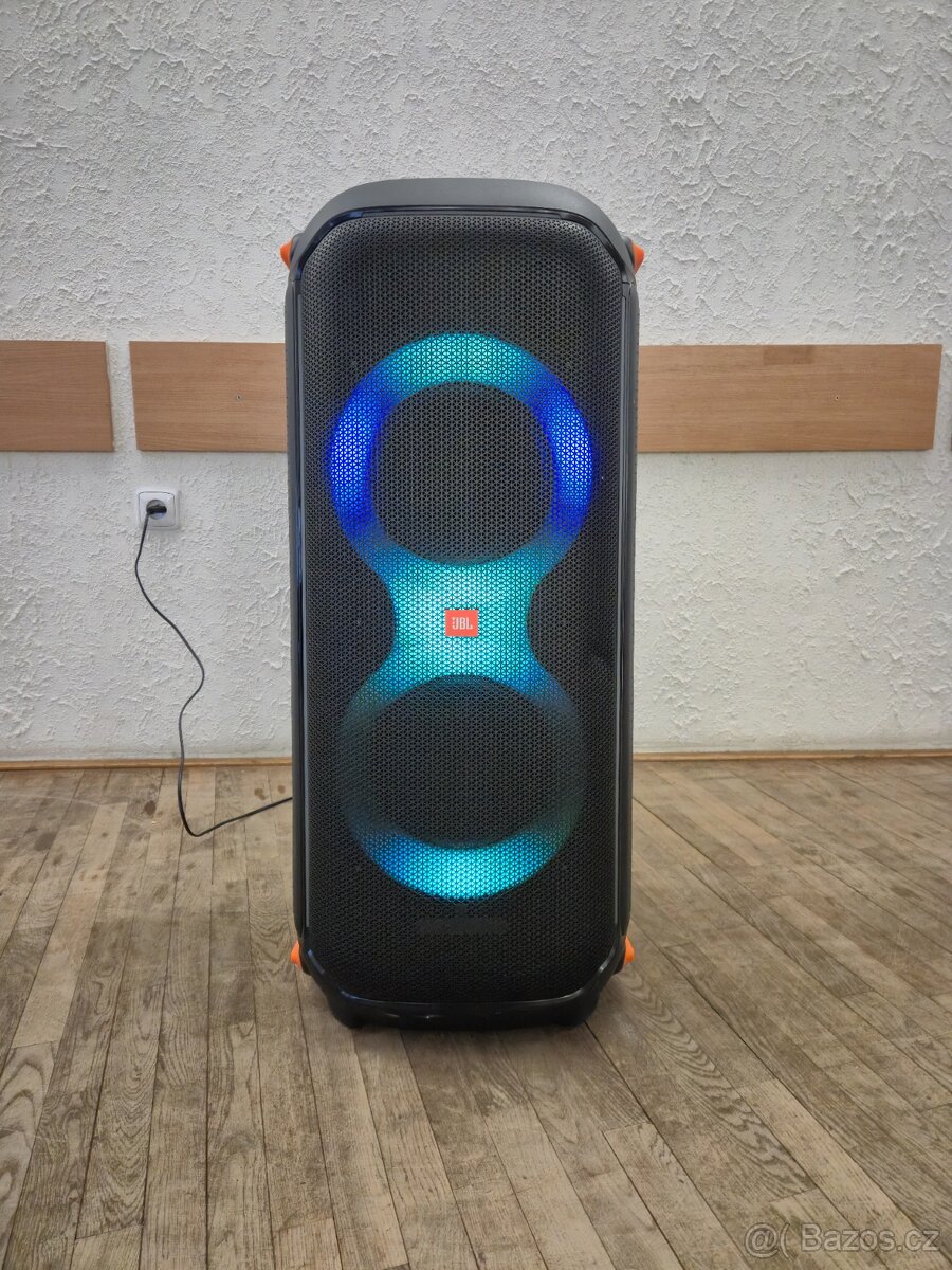 Partybox jbl 710 - 12