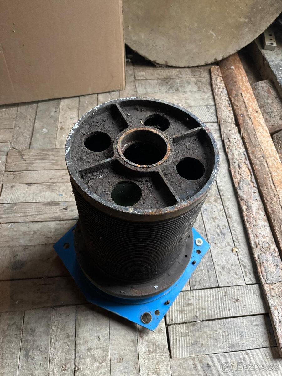 Průmyslový Kladkostroj-Kočka - 12