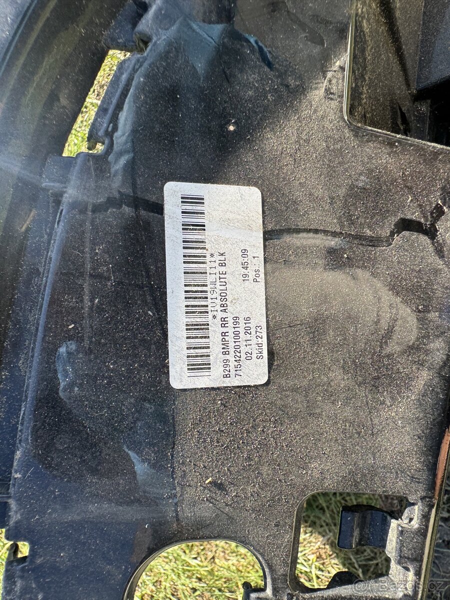 Zadní nárazník Ford Fiesta MK7 - 12