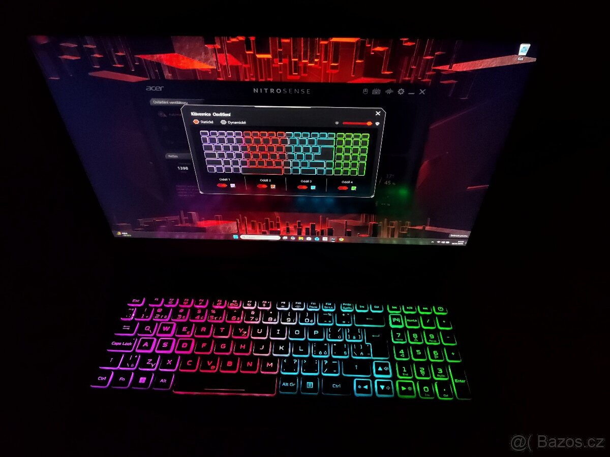 17 Velký Nitro 5,RTX-140w,i5-12gen,DDR5,1TB,RGB. - 12