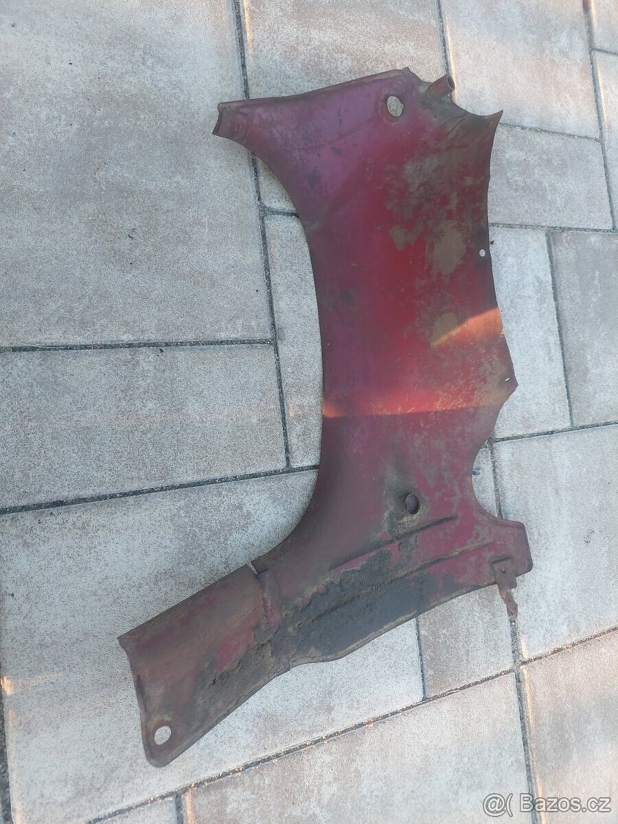 Jawa 250 - podsedlovy plech - 12