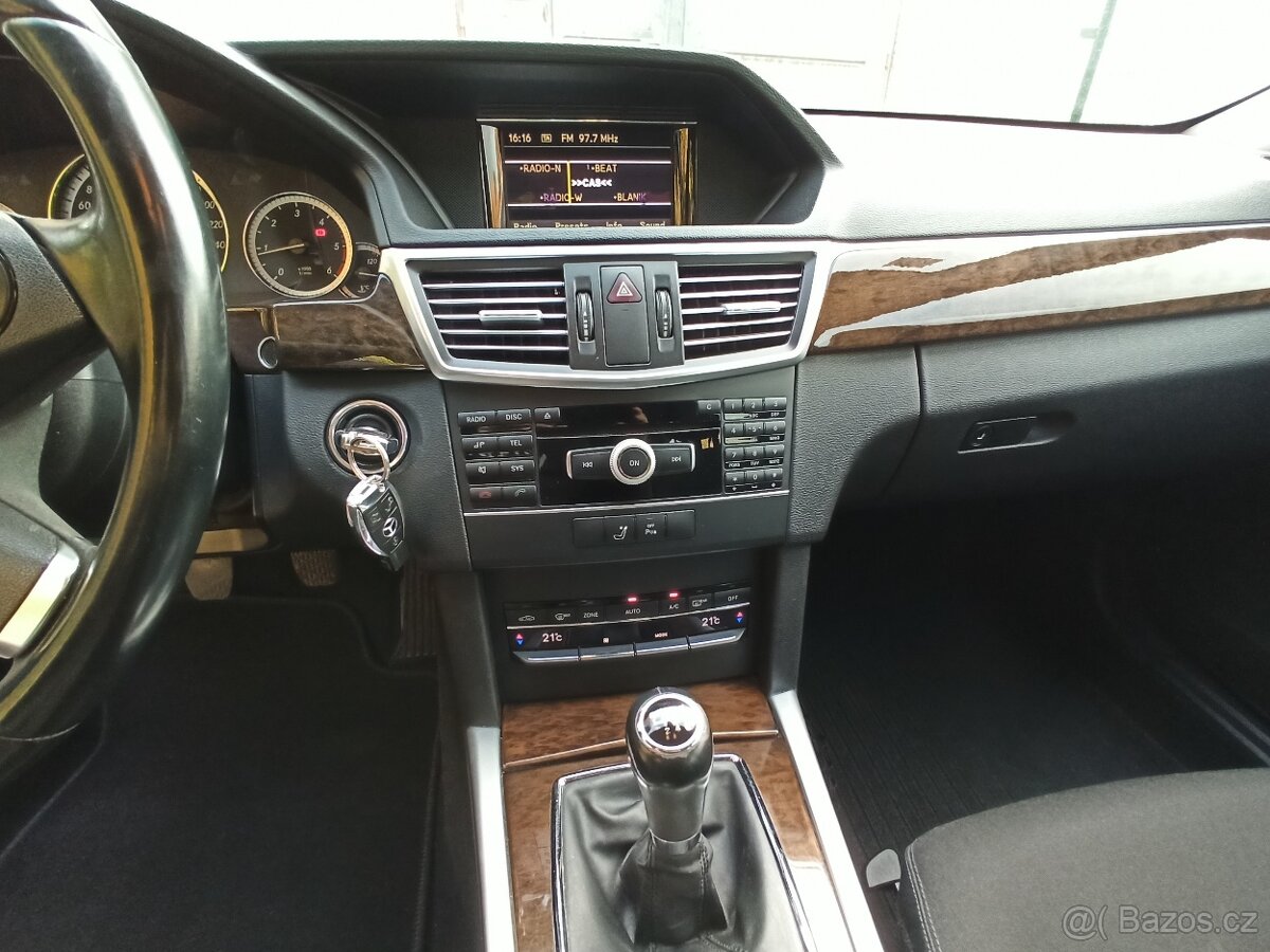 MERCEDES E220 CDi - 11/2010 - MANUÁL - PRODEJ / VÝMĚNA - 12