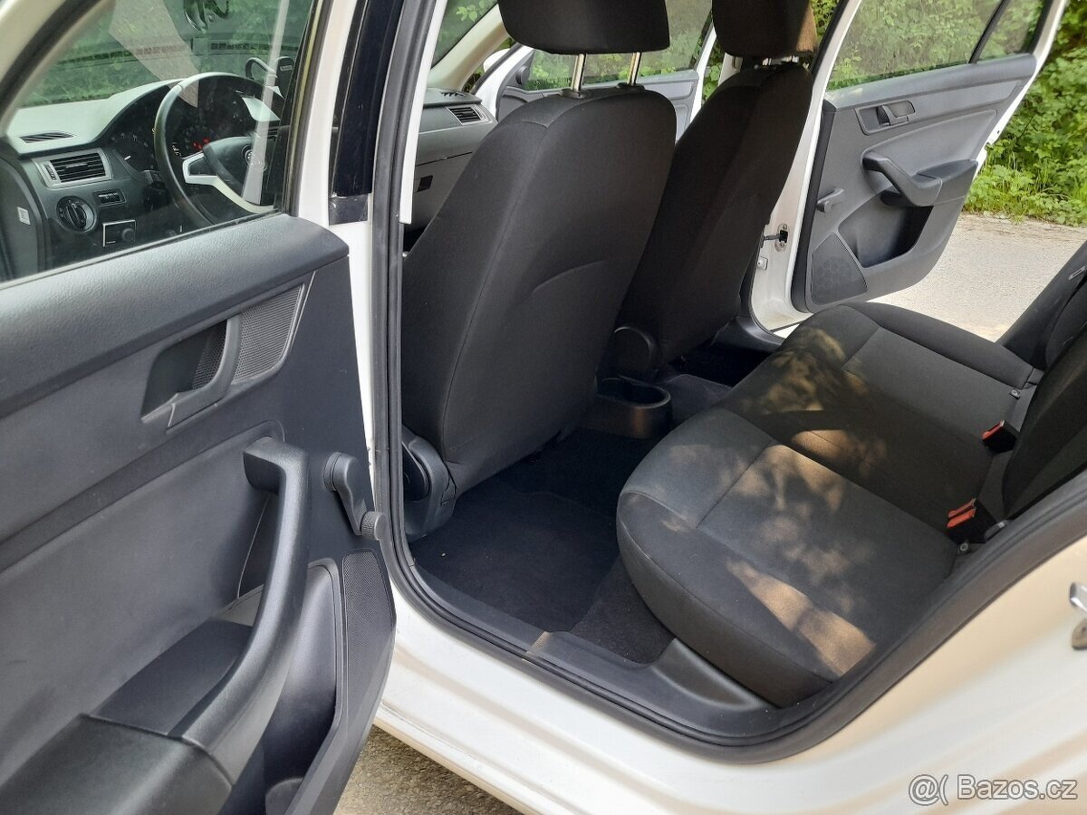 ŠKODA RAPID 1.2 TSI 63KW,2015,96.800KM,NEZ. TOPENÍ,TAŽNÉ - 12