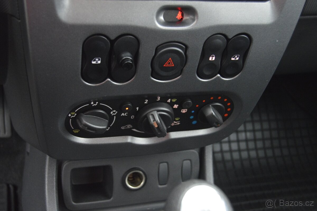 Dacia Duster 1.6 77 KW 112 000 KM - KLIMA - 12