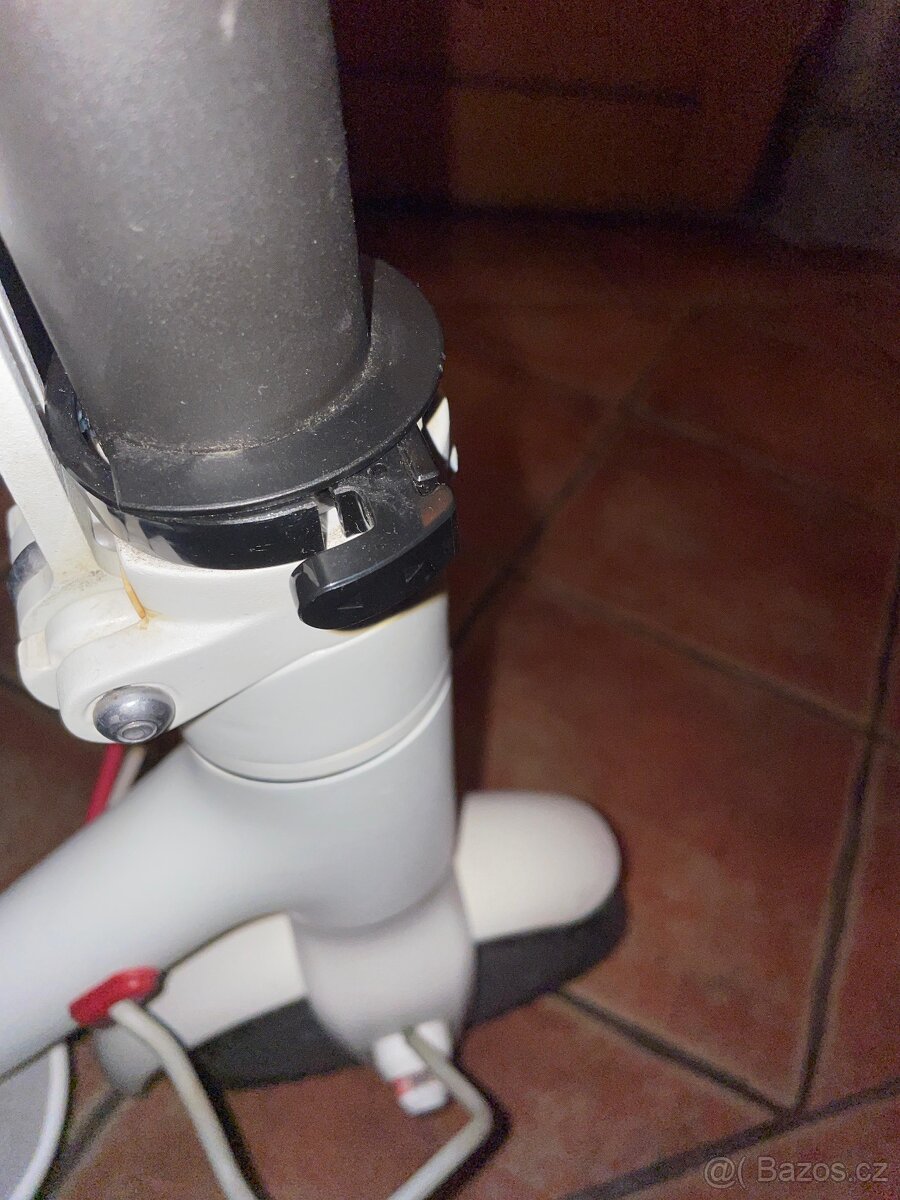 Xiaomi Mi Electric Scooter - 12