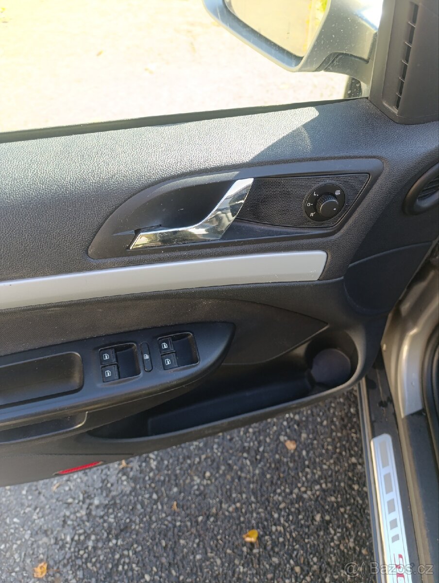 Škoda Octávia Scout - 12