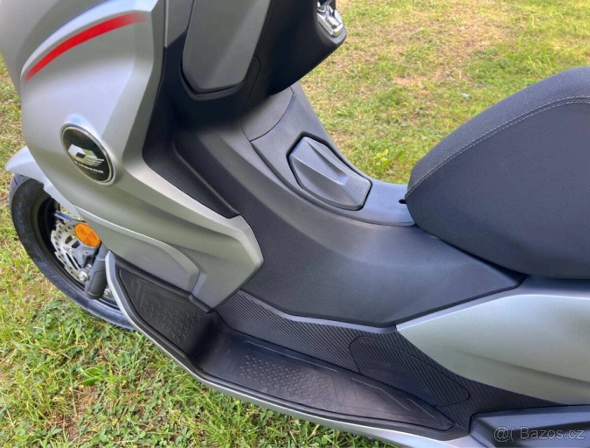 Prodám QJ MOTOR MTX 125 - 12