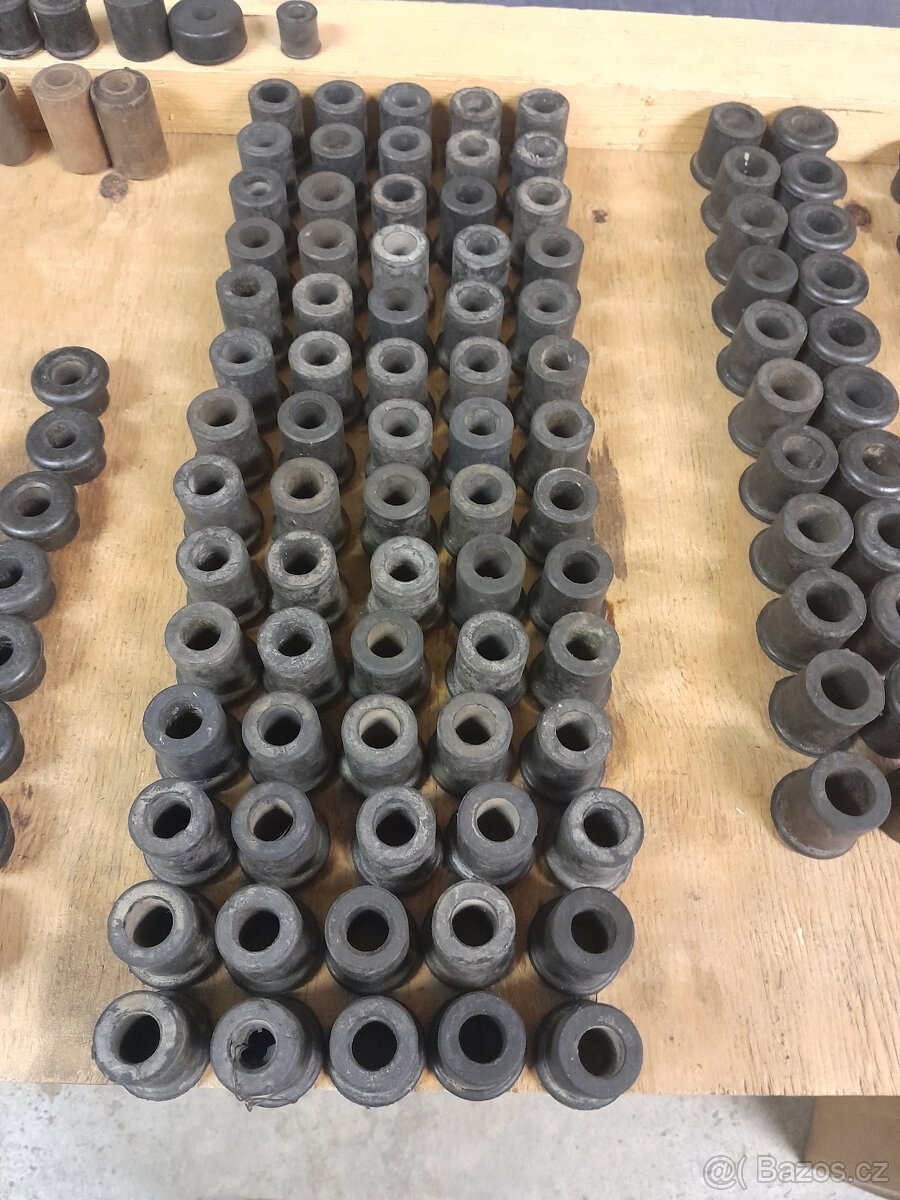 OCTAVIA,FELICIA,SPARTAK - 12