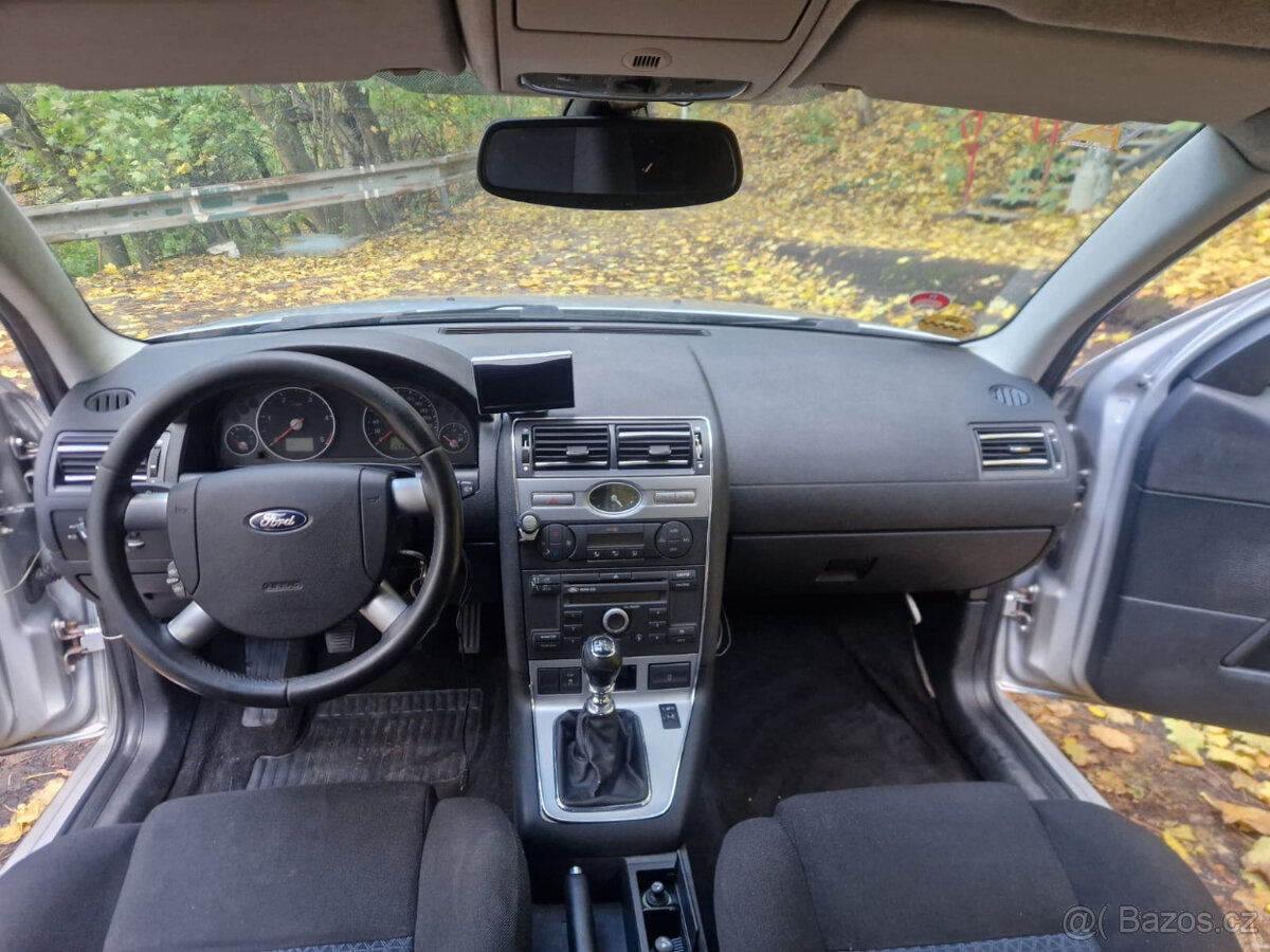 ford Mondeo nafta - 12