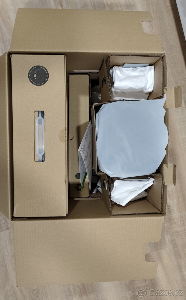 Robotický vysavač iRobot Roomba i7+ - 12