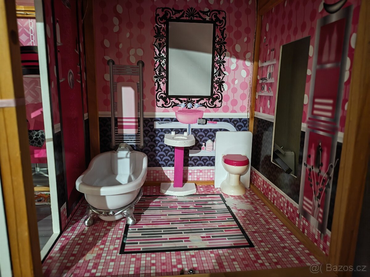 Domeček pro panenky - 12