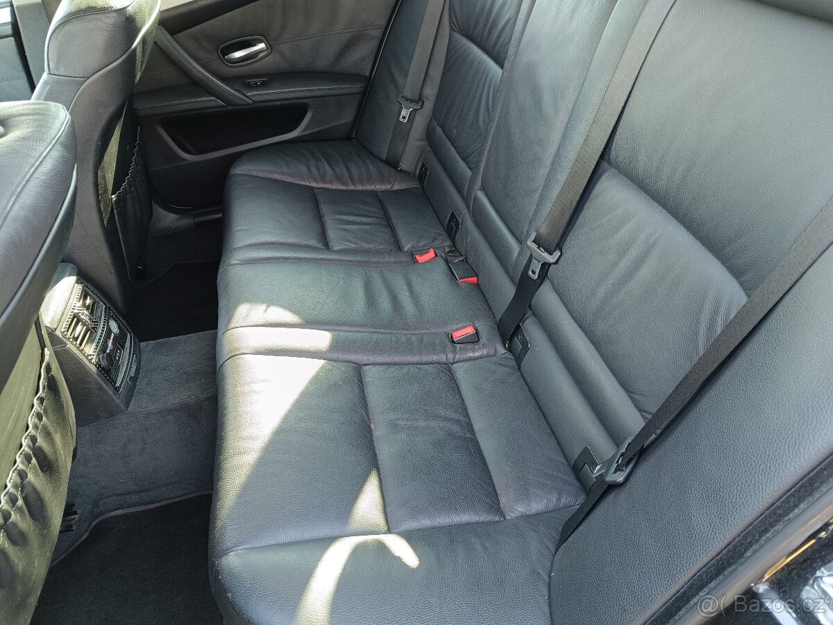 BMW 5 e61 - 12