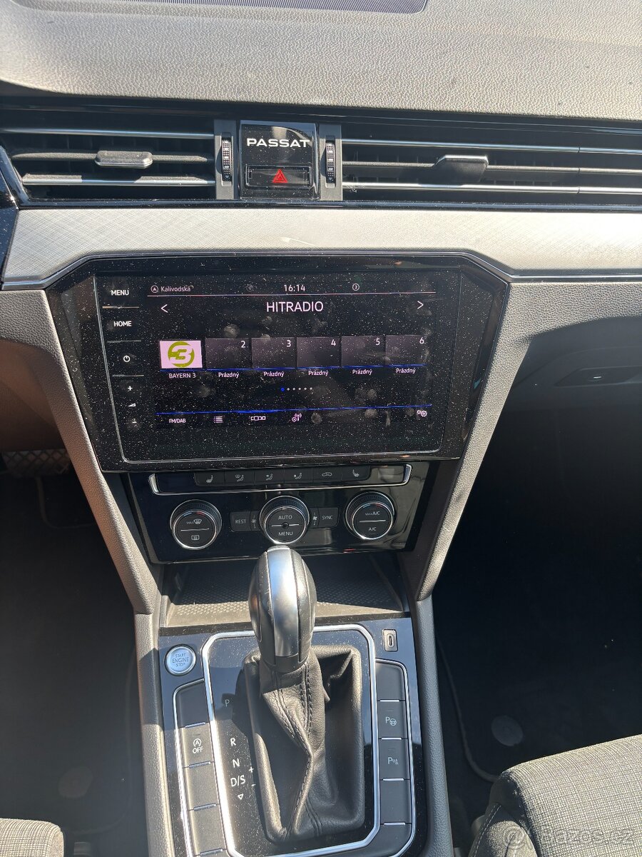 Volkswagen Passat 2,0TDI COMBI - 12