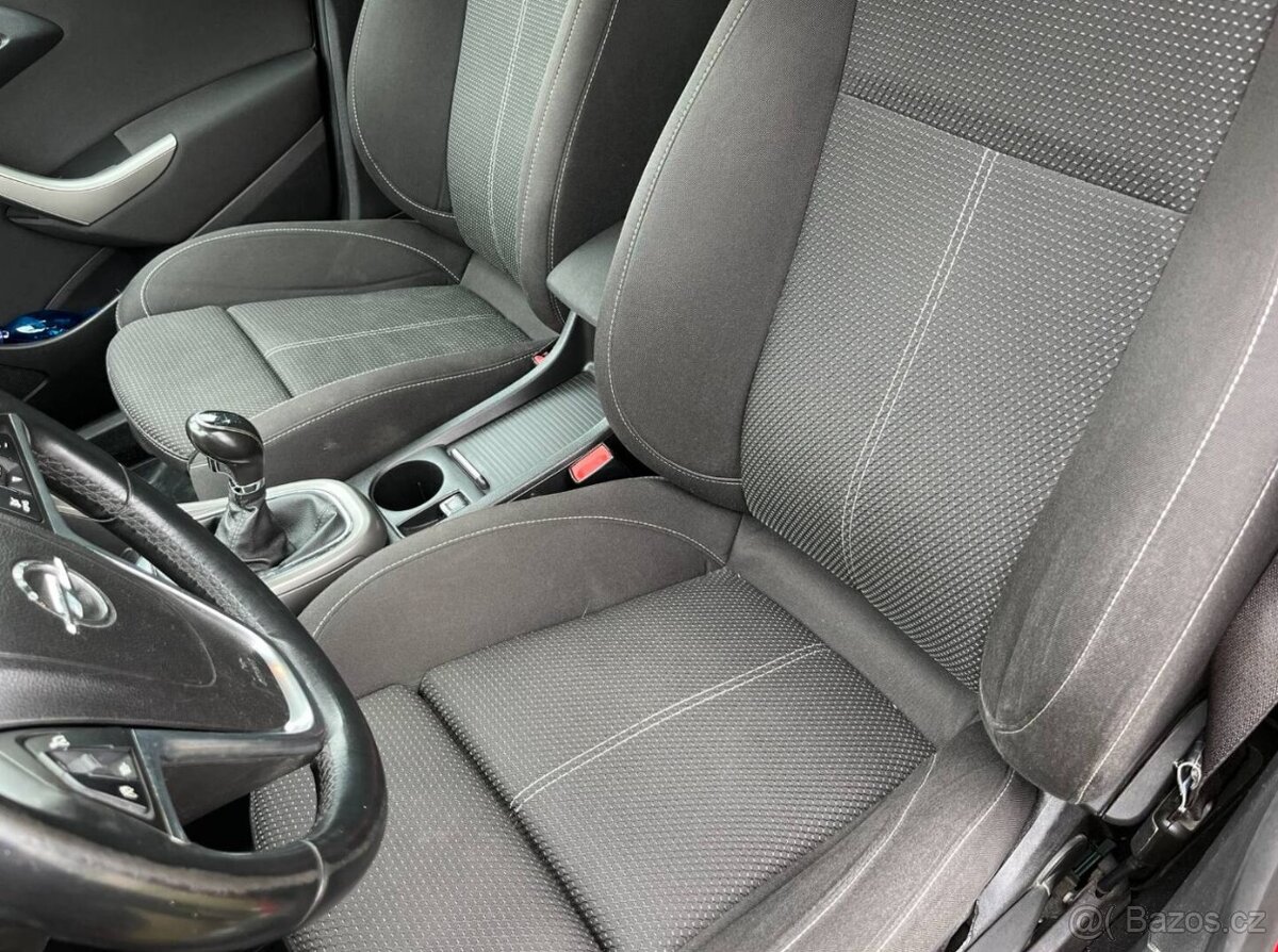 Opel Astra 1.7CDTi - 12