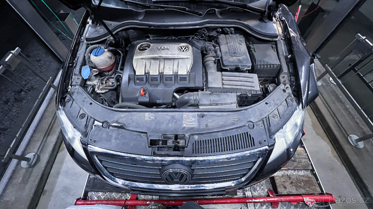 Vůz na náhradní díly VW Passat B6 kombi 2007 BMR JPQ LC8Z - 12