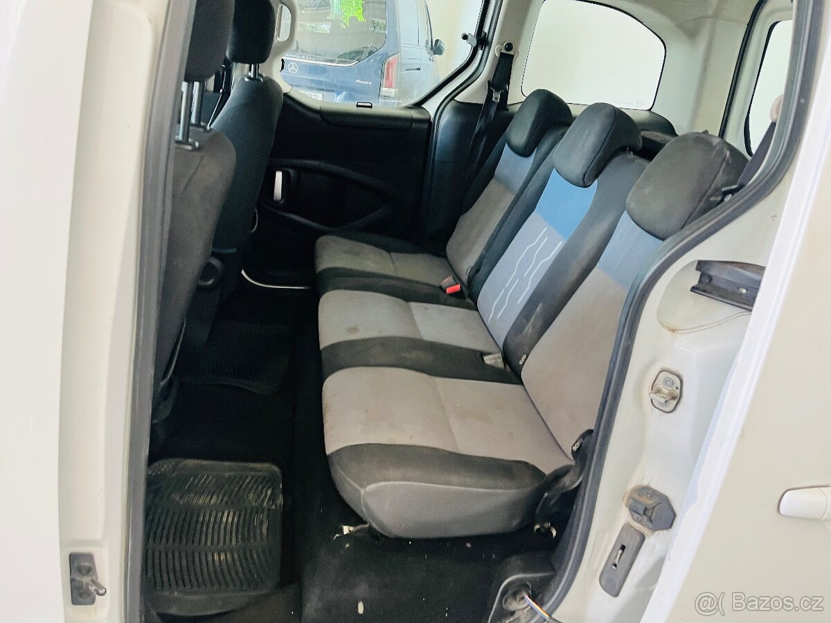 PEUGEOT PARTNER 1.6 HDi TEPEE 5 MÍST TAŽNÉ KLIMA - 12
