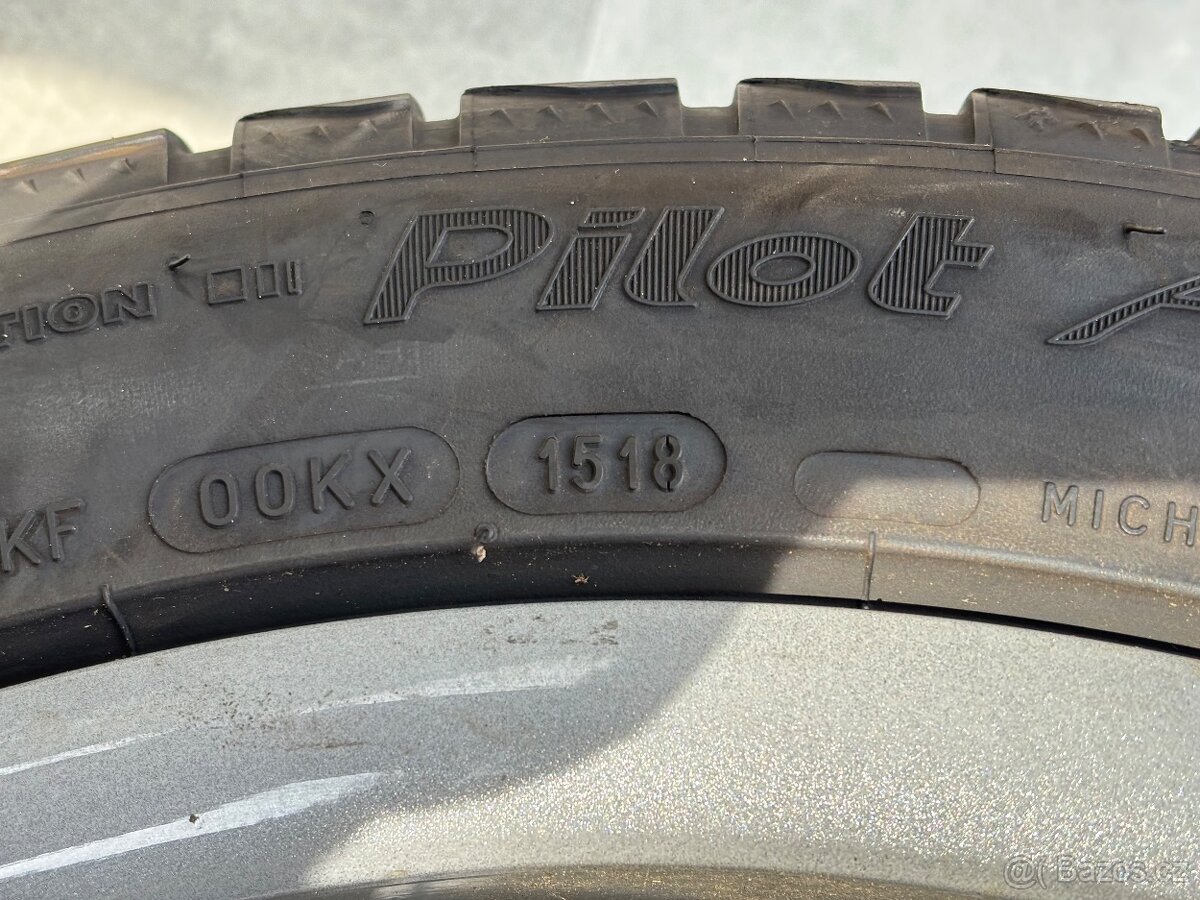 Mercedes E63 AMG R19 Dvourozměrná Alu 19” Disky - 12