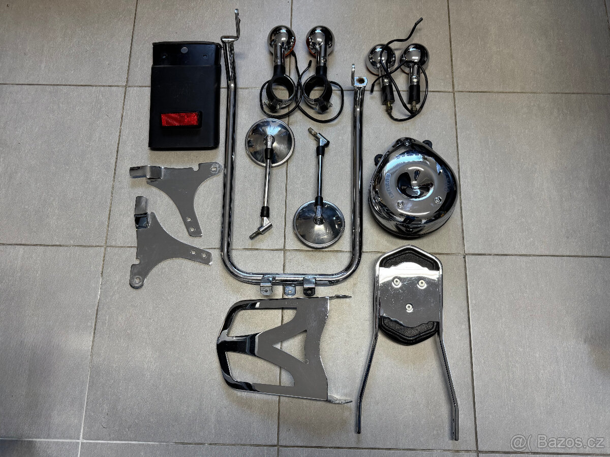 Suzuki VZ 800 Marauder - 12